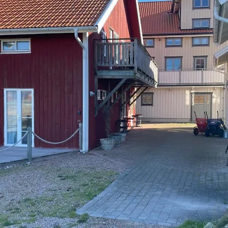 Fin Laegenhet Med Balkong - Centralt O Bra Laege Karingon Extérieur photo