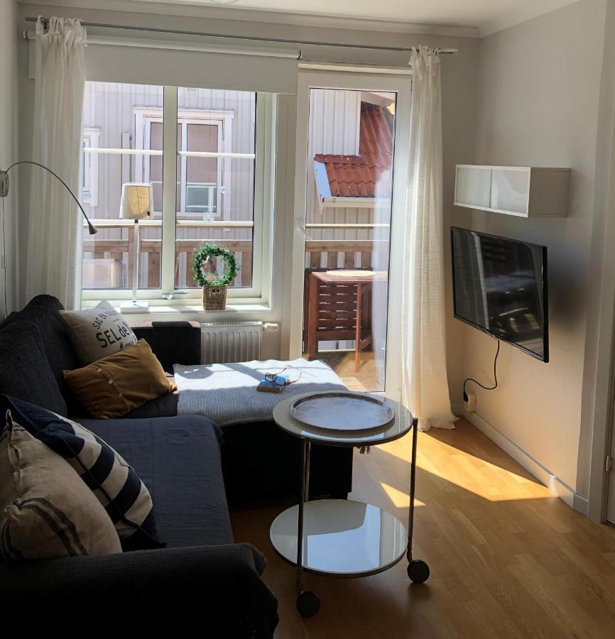 Fin Laegenhet Med Balkong - O Bra Laege Appartement